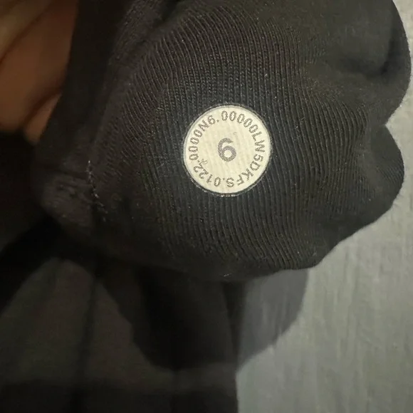 Lululemon Scuba Joggers - 6 - Black - Picture 4 of 9